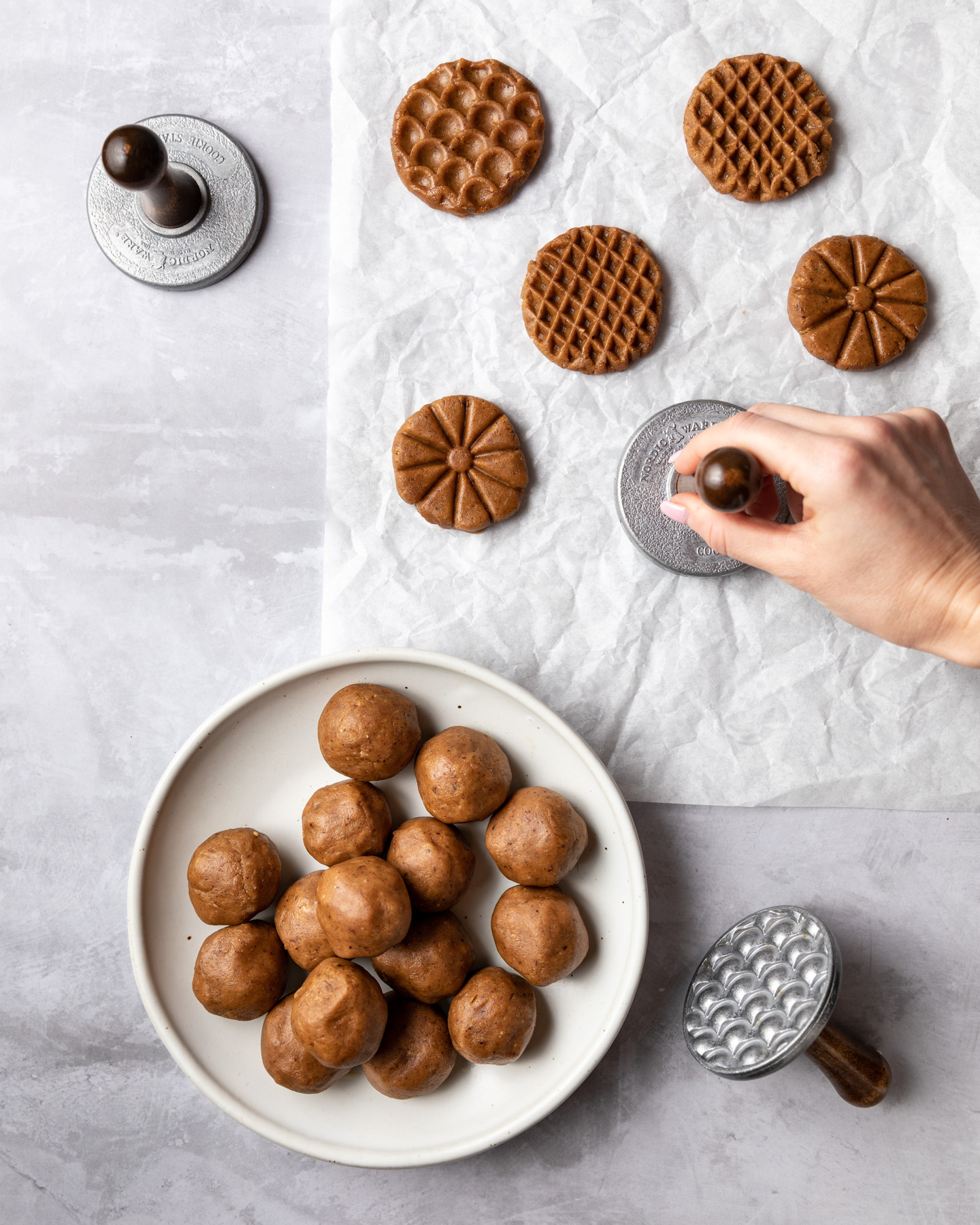 Hazelnut Cookies with Coffee and Chocolate